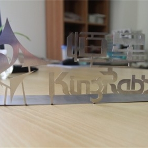 Fiber laser cutter