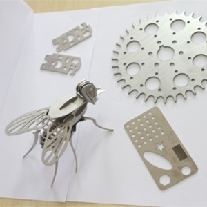 Fiber laser cutter
