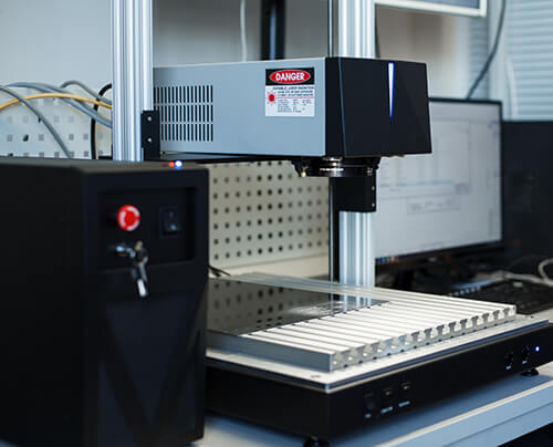 Волоконный лазерный гравер SharpMark Fiber Pro